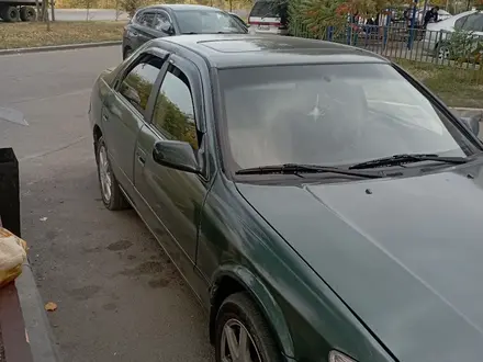 Toyota Camry 1999 года за 3 200 000 тг. в Алматы – фото 2