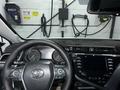 Toyota Camry 2020 года за 13 300 000 тг. в Семей – фото 17