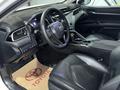 Toyota Camry 2020 года за 13 300 000 тг. в Семей – фото 23