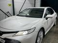 Toyota Camry 2020 года за 13 300 000 тг. в Семей – фото 5