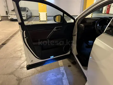 Lexus RX 300 2020 года за 23 800 000 тг. в Алматы – фото 18