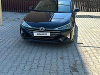 Hyundai Elantra 2019 года за 9 500 000 тг. в Уральск