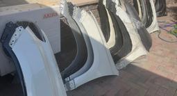 Крыло переднее заднее левое правое lexus за 190 000 тг. в Алматы
