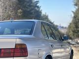 BMW 520 1991 года за 1 300 000 тг. в Алматы – фото 2