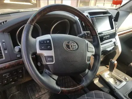 Toyota Land Cruiser 2013 года за 35 000 000 тг. в Актобе – фото 2