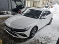 Hyundai Elantra 2023 годаfor8 600 000 тг. в Алматы – фото 3