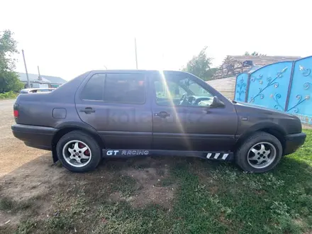 Volkswagen Vento 1993 года за 1 000 000 тг. в Астана