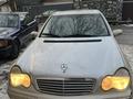 Mercedes-Benz C 240 2001 года за 2 800 000 тг. в Алматы