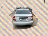 Hyundai Accent 2005 года за 900 000 тг. в Атырау – фото 3