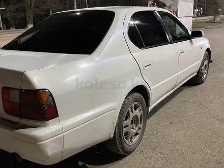 Toyota Camry 1997 года за 1 320 000 тг. в Алматы – фото 2