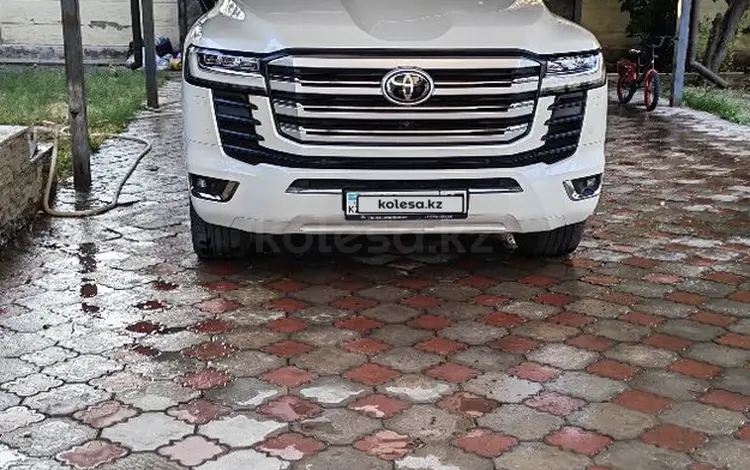 Toyota Land Cruiser 2021 года за 49 000 000 тг. в Шымкент