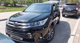 Toyota Highlander 2017 года за 18 300 000 тг. в Алматы – фото 3