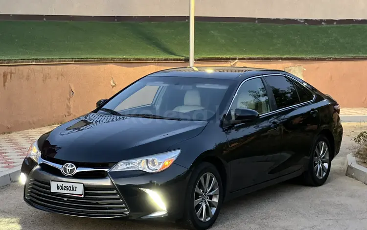 Toyota Camry 2017 года за 6 950 000 тг. в Актау