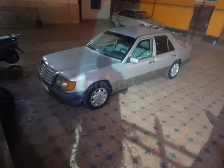 Mercedes-Benz E 230 1990 года за 1 500 000 тг. в Кызылорда – фото 3