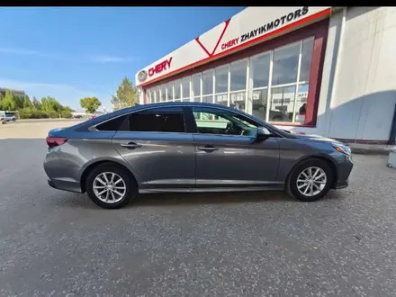 Hyundai Sonata 2019 года за 6 000 000 тг. в Актобе – фото 5