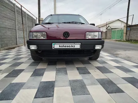 Volkswagen Passat 1992 года за 1 500 000 тг. в Тараз – фото 2