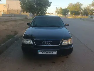 Audi 100