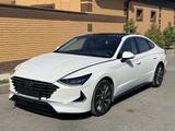 Hyundai Sonata 2021 года за 9 800 000 тг. в Тараз – фото 2