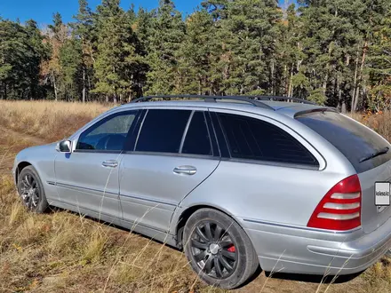 Mercedes-Benz C 180 2002 года за 4 500 000 тг. в Кокшетау – фото 4