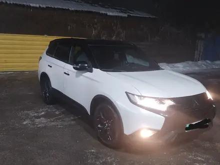 Mitsubishi Outlander 2021 года за 10 500 000 тг. в Алматы