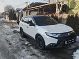 Mitsubishi Outlander 2021 годаүшін8 200 000 тг. в Алматы