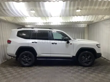 Toyota Land Cruiser GR Sport 2024 года за 53 100 000 тг. в Алматы – фото 17
