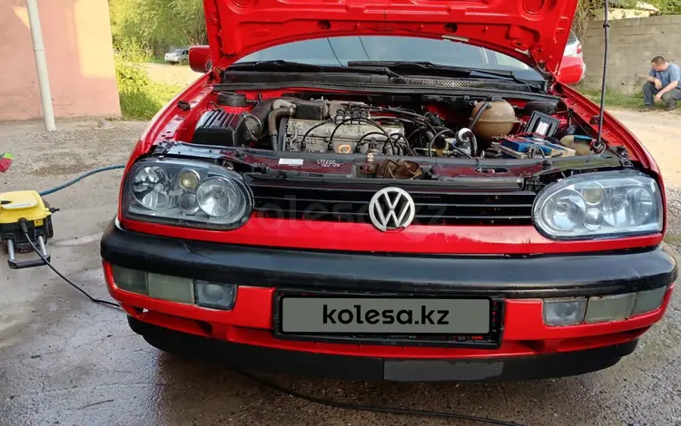 Volkswagen Golf 1996 годаүшін1 950 000 тг. в Шымкент