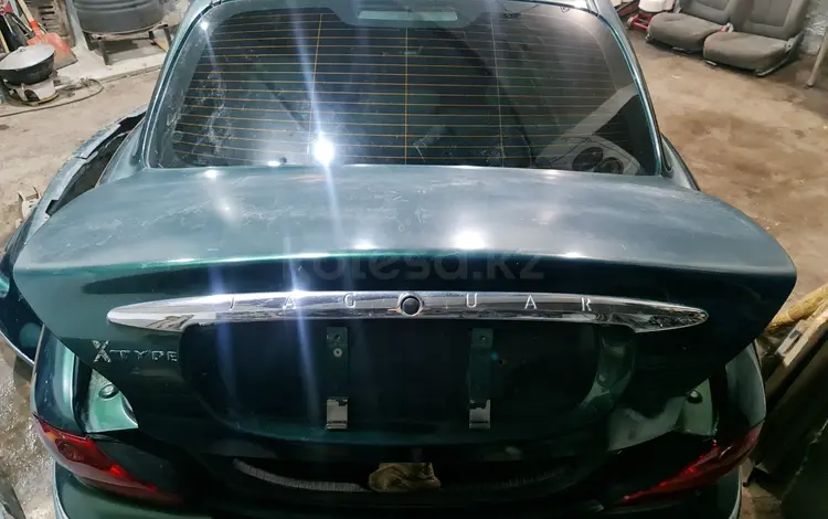 Крышка багажника ягуар x-type 2002г за 55 000 тг. в Актобе