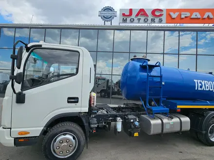 Jac  Автоцистерна для технической воды (водовоз, поливалка) АЦ-4 на JAC N80 2021 года за 17 000 000 тг. в Атырау – фото 13