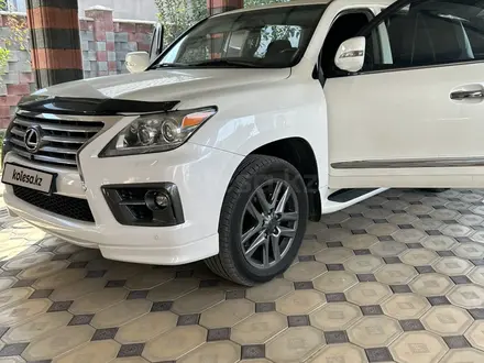 Lexus LX 570 2013 года за 25 999 999 тг. в Алматы – фото 2