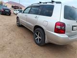 Toyota Highlander 2004 годаүшін8 200 000 тг. в Семей – фото 3