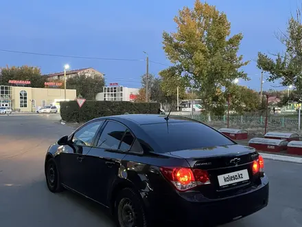 Chevrolet Cruze 2010 года за 2 300 000 тг. в Уральск – фото 5