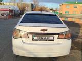 Chevrolet Cruze 2013 года за 3 800 000 тг. в Актобе – фото 2