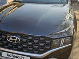 Hyundai Santa Fe 2023 годаүшін16 200 000 тг. в Астана