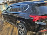 Hyundai Santa Fe 2023 годаүшін16 200 000 тг. в Астана – фото 4