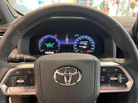 Toyota Land Cruiser Prestige 2025 года за 61 758 627 тг. в Алматы – фото 10