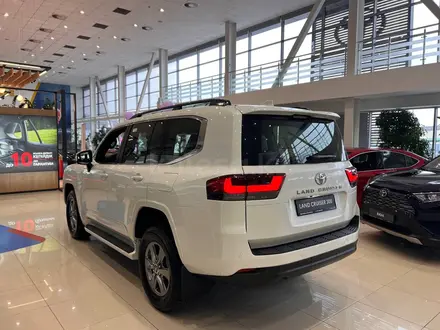 Toyota Land Cruiser Prestige 2025 года за 61 758 627 тг. в Алматы – фото 2