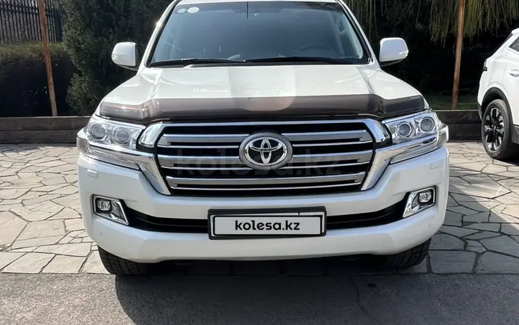 Toyota Land Cruiser 2017 годаfor35 000 000 тг. в Алматы