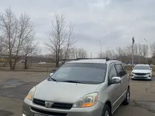 Toyota Sienna, 2004