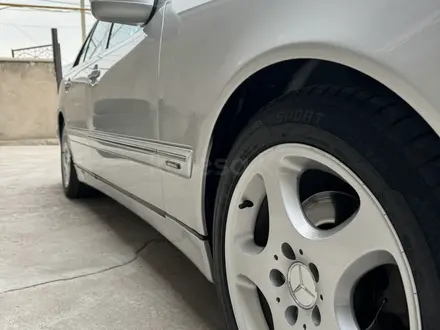 Mercedes-Benz E 280 2000 года за 5 700 000 тг. в Шымкент – фото 14