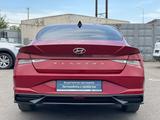 Hyundai Elantra 2022 года за 7 790 000 тг. в Шымкент – фото 3