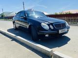 Mercedes-Benz E 320 2004 годаүшін6 300 000 тг. в Атырау – фото 3