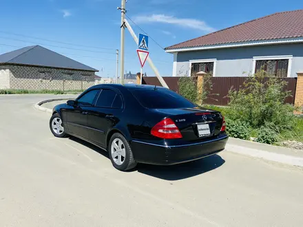 Mercedes-Benz E 320 2004 года за 6 300 000 тг. в Атырау – фото 5