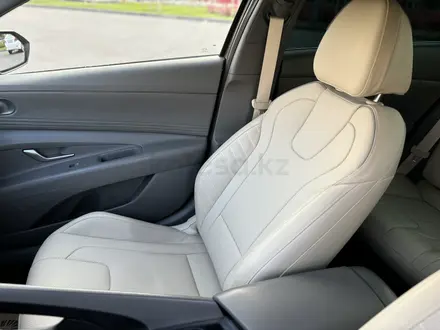 Hyundai Elantra 2021 года за 8 600 000 тг. в Алматы – фото 18