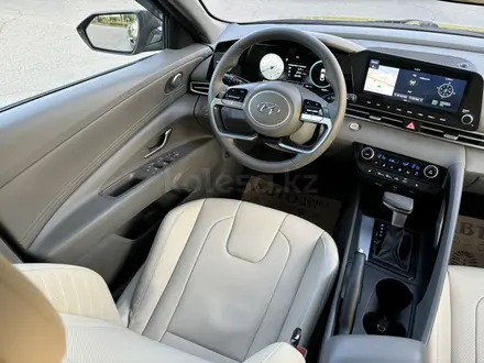 Hyundai Elantra 2021 года за 8 600 000 тг. в Алматы – фото 20