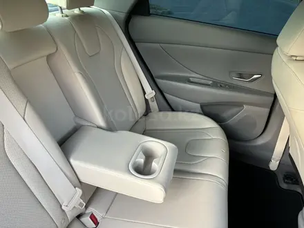 Hyundai Elantra 2021 года за 8 600 000 тг. в Алматы – фото 27