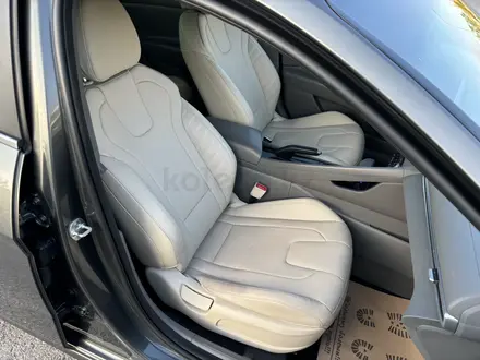 Hyundai Elantra 2021 года за 8 600 000 тг. в Алматы – фото 38