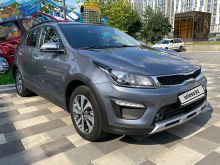 Kia Rio X-Line 2020 года за 8 650 000 тг. в Алматы – фото 2