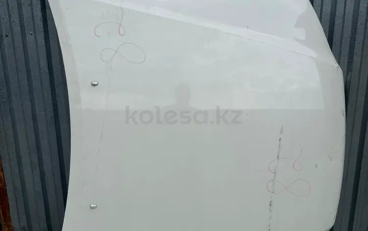 Капот на Mark2 Qualis за 55 000 тг. в Алматы