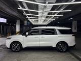 Kia Carnival 2021 года за 17 500 000 тг. в Шымкент – фото 5